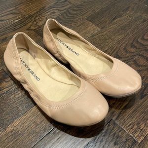 Lucky brand beige flats - 7.5